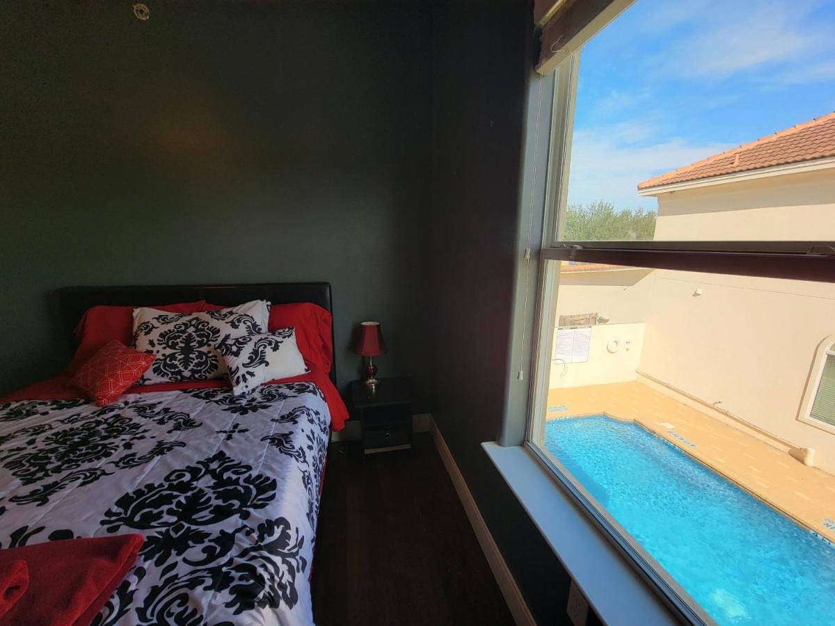 Modern, Private, Smart 4 Bedroom Condo In Desirable Location In Mcallen With Pool! Exterior foto